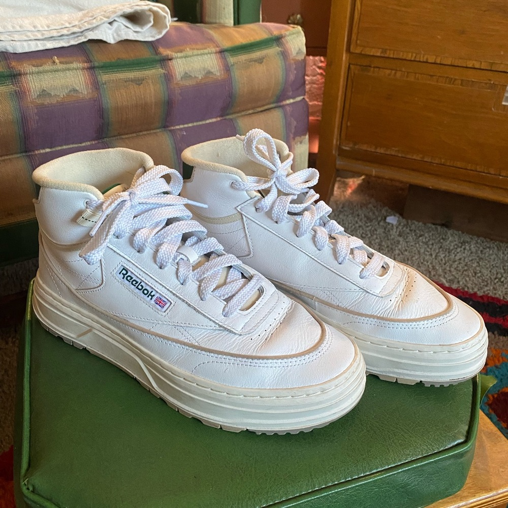 Reebok Club C Geo Mid Sneaker